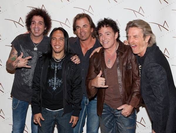  Happy birthday lead singer Arnel Pineda  