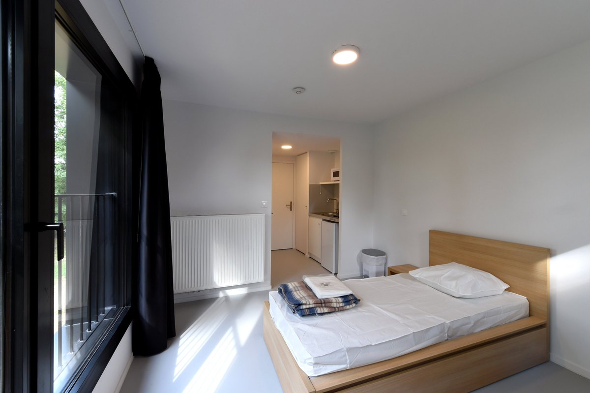 📍 A <a href="/JouyenJosas/">Ville de Jouy-en-Josas</a>, livraison de 56 chambres destinées aux étudiants du #CampusHEC. Cette résidence s'inscrit dans un projet comptant 1012 logements, porté en partenariat par #SeqensSolidarités, #ADIMPromotion et le gestionnaire du campus, #AMAR2 🏢