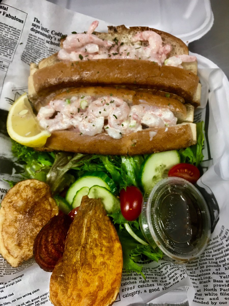 Jeudi ⛅️19*C 
🍵Chaudré de palourdes 
😍Guédille au crevettes de Matane 
🌮Taco au 🐟
❤️Taco au 🍤 
🐟et chips
🚚Slater/O'Connor
⏰11 à 14h
Commander en-ligne à 
💻 admareseafood.com