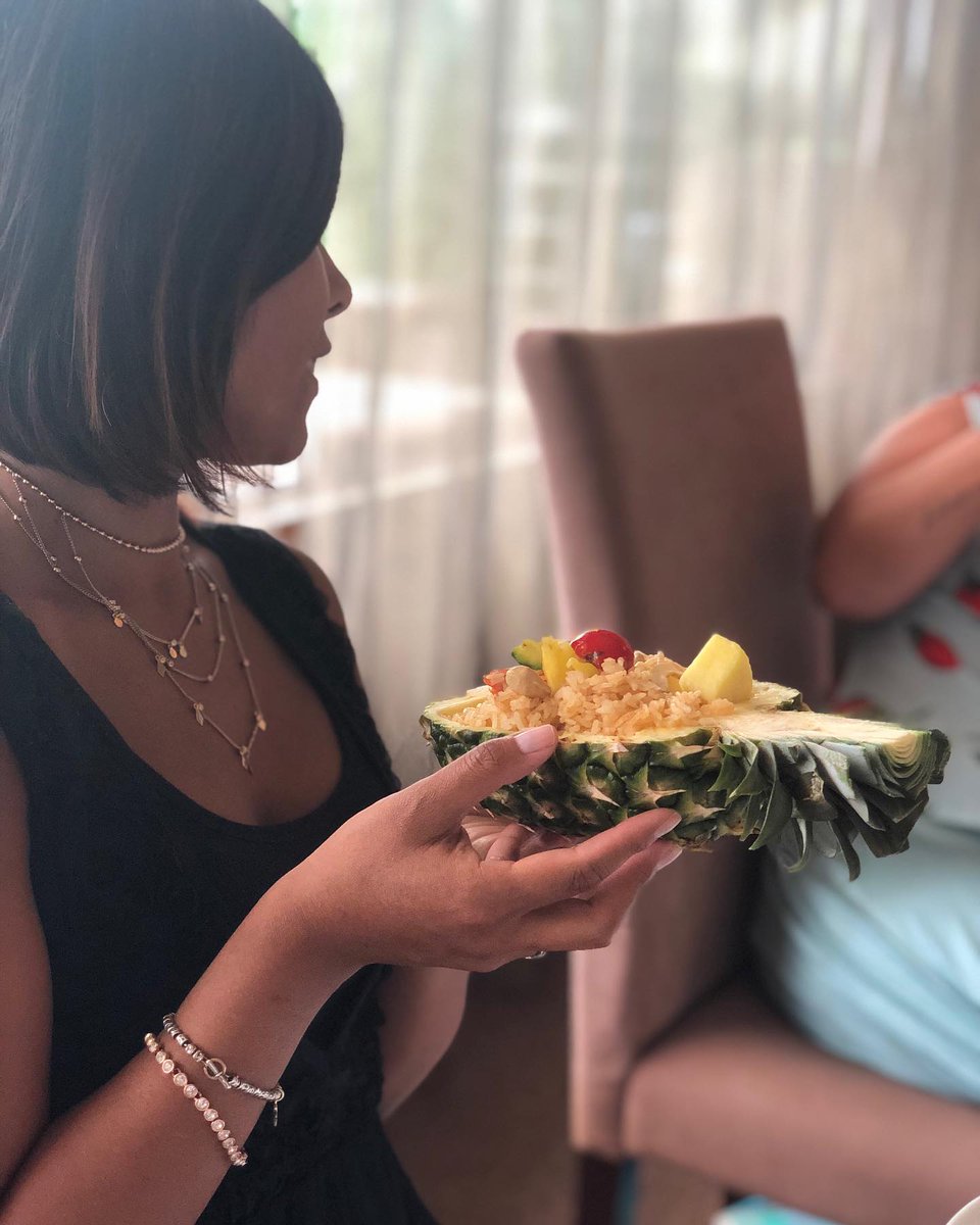 Siete in cerca di un weekend relax? Segnatevi questa location: a Predore, sul Lago d'Iseo, c'è il ristorante Thai #Baijarong. Qualche tempo fa con @ariannafranciacorta @soraidaso @vatineesuvimol <a href="/lalessiuccia/">Alessia Bianchi</a> ci siamo coccolati con un fantastico pranzo sul lago
<a href="/ThailandSelect/">ThaiSelect</a>