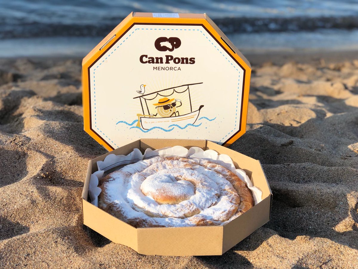 can_pons's tweet photo. ¡Así es #Menorca! Con el aroma inconfundible del mar y de las #ensaimadas de #CanPons.
#obrador #delicatessen #repostería https://t.co/xWIyfRBGdG