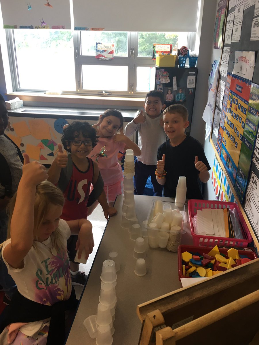 ChristineBemis2's tweet image. The littles created their own @mr_Alsheimer center of #NextLevelLearning ❤️ 🔥 #justsayin’ 😊