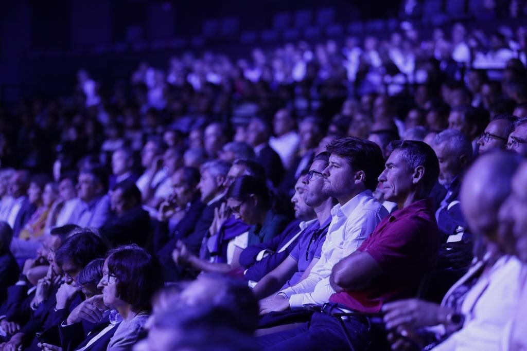 La transformation de l’#IT, un projet d’ampleur et passionnant nécessaire à une relation client efficace et optimale.

#Innovation #RelationClient #AllianzOpenDay