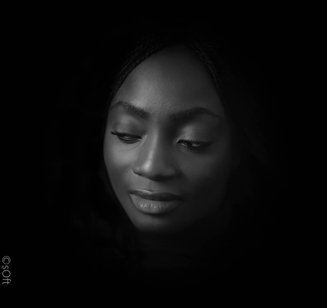 softpictures_'s tweet photo. Dark shades of a babygirl 🖤
•
•
•
📸: @softpictures_ 
________________________________
#portraitphotography #blackandbeautiful #blackandbold #blackandwhite #africanbeauty https://t.co/AL7mcpzDfI