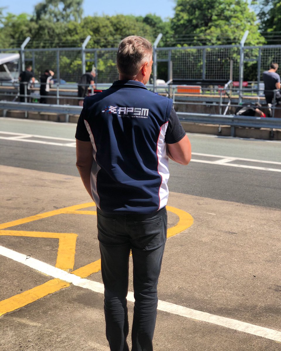Performance coach John keeping an eye on the drivers on &amp; off the track 😎

#apsmdrivers #motivation #performance #bethebestyou #hardworkpaysoff #drivertraining #coaching #drivercoach #raceprep