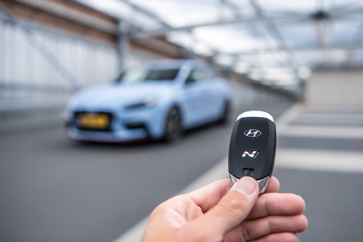 bas_fransen's tweet photo. New work for Hyundai The Netherlands. @hyundainl @Hyundai @HyundaiNewsBlog @HyundaiEurope #hyundaii30n #fastback https://t.co/xGfSUlEYyH