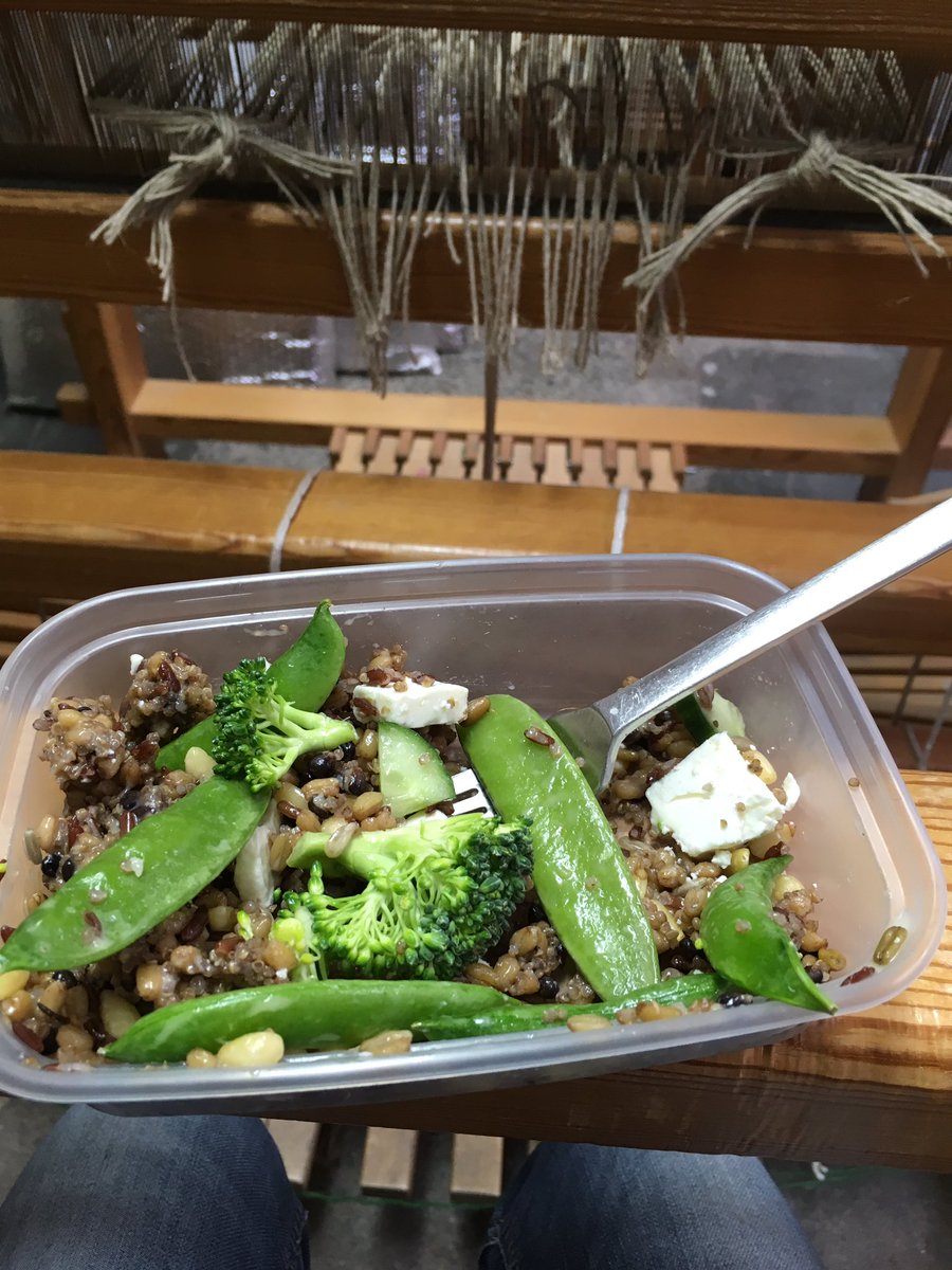 angieptextiles's tweet image. September is a bit like a bonus January if you’re self-employed, with primary school age kids. 😆 #uninterruptedwork #healthylunch