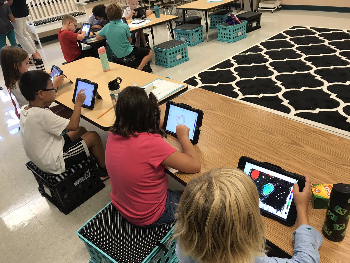 mrslewis3rd's tweet image. It’s official, we are all loving @Seesaw for Schools at CVE! Our students, teachers, and families energy and willingness to “dive” right in is contagious! Next up, app smashing to take it to the next level! 😉#CVErocks #iloveseesaw