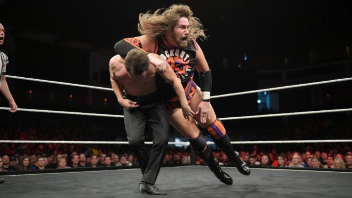 filmhoundsmag's tweet photo. An Unlikely Opponent - NXT UK - 04/09/19 Review @johndeathman
#wwe #nxtuk #NXTUKTakeOver #nxtuktakeovercardiff #nxtuktakeoverisleofwight #nxtuktitle #sidscala #kassiusohno #rhearipley #viper #kayleeray #flashmorganwebster #markandrews
https://t.co/xZkle0DJ0T https://t.co/VgSzsDA3iG