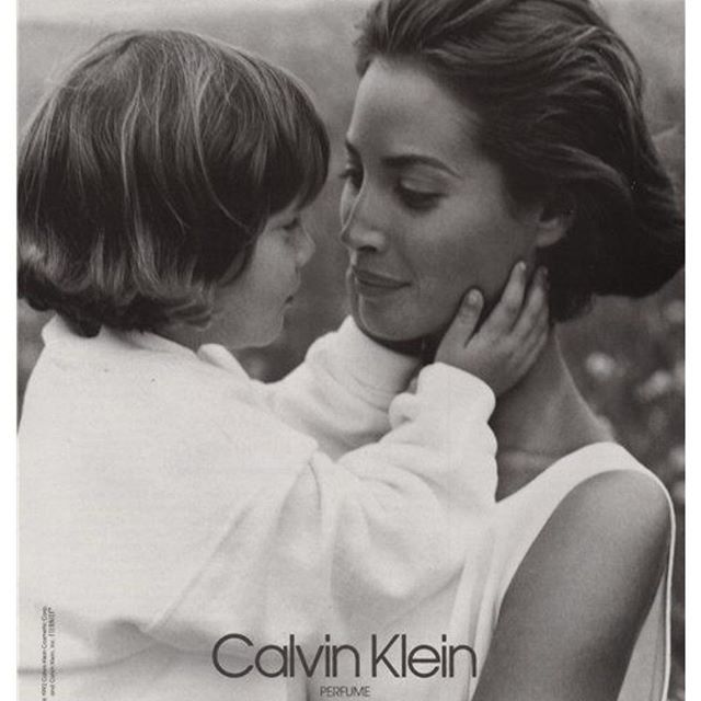 Uživatel Vivian Kelly na Twitteru: „Eternity Calvin Klein 1991. Supermodel  Christy Turlington & fashion photographer Bruce Weber capture a  universal moment women all over the world could relate to - a joyful