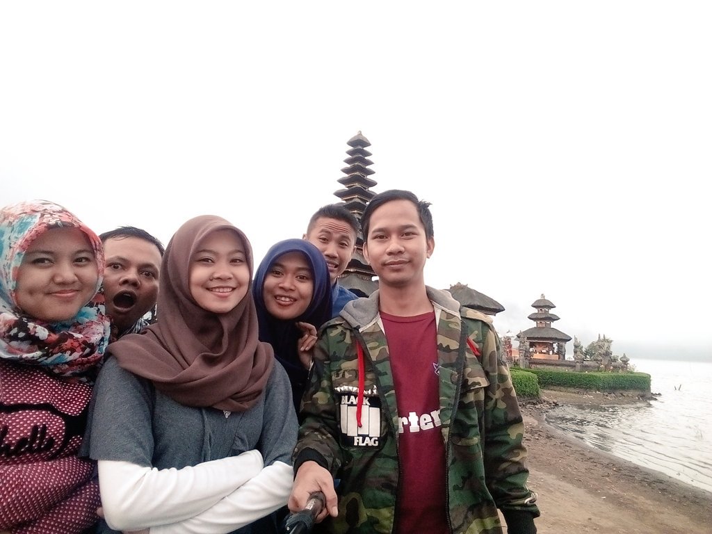 NNingrim's tweet photo. Holiday https://t.co/STTMo3Fp5D