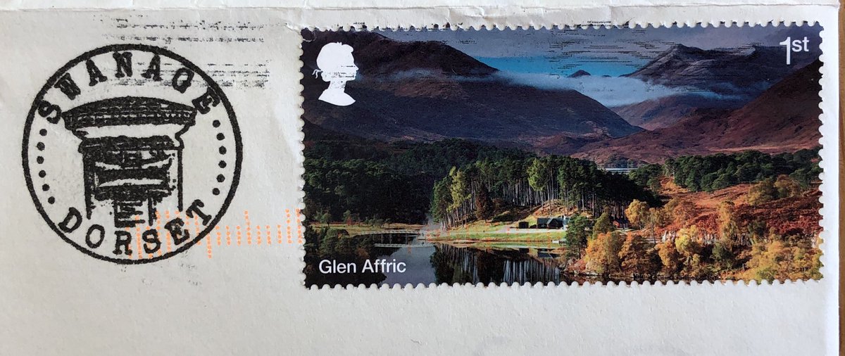 Liz_Kentish's tweet photo. Rediscovering the joy of writing and receiving handwritten letters! Who could you write to today? 📝💌📮 https://t.co/H0pgvnCTwE