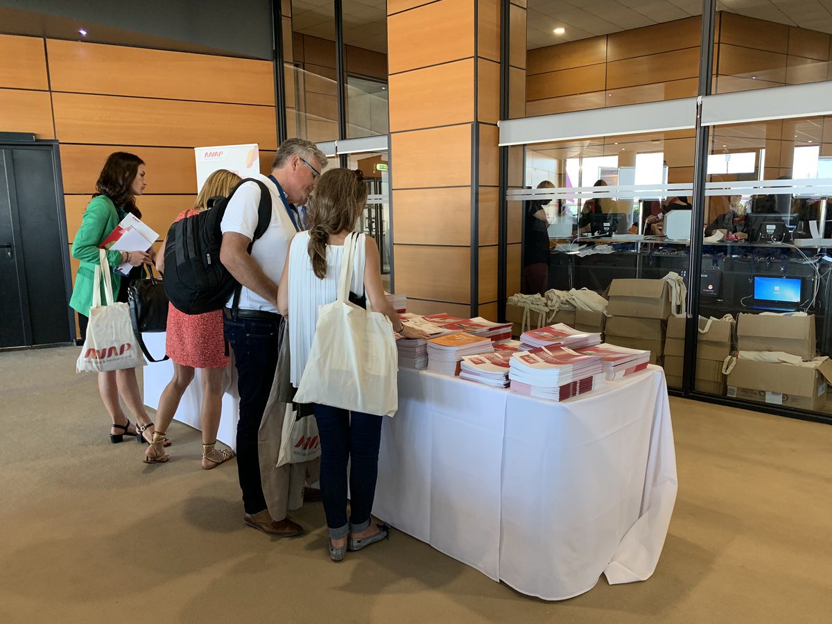 anap_sante's tweet photo. #univanap] Comment mener 1 #transformation réussie? L’Université d’été de la performance en #Sante, c’est parti! Merci de votre présence 👏👏Nous vous souhaitons 1 beau moment riche d’échanges constructifs &amp; structurants pr innover &amp; construire ensemble 1 système + performant https://t.co/YxVOGcEMeA