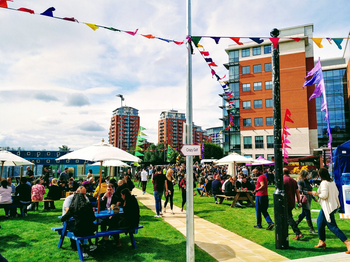 RideWozzy's tweet photo. Great to see so many public bike racks being used for the @wp_leeds #lunchfest today!

Staff have their own spaces - why not hire your app bike and join me next Wed 1200 &amp; 1300 Wellington Place Tower Square for a 25min 'Bike Bite' lunch ride? @letsrideuk - https://t.co/rp82qfSqxw https://t.co/JzuCEqli2Z