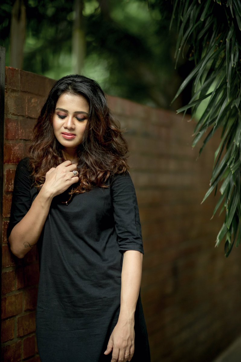 camsenthil's tweet photo. Gorgeous #AnjanaRangan magnifies the frame with elegance @AnjanaVJ https://t.co/NZFKhdZlND