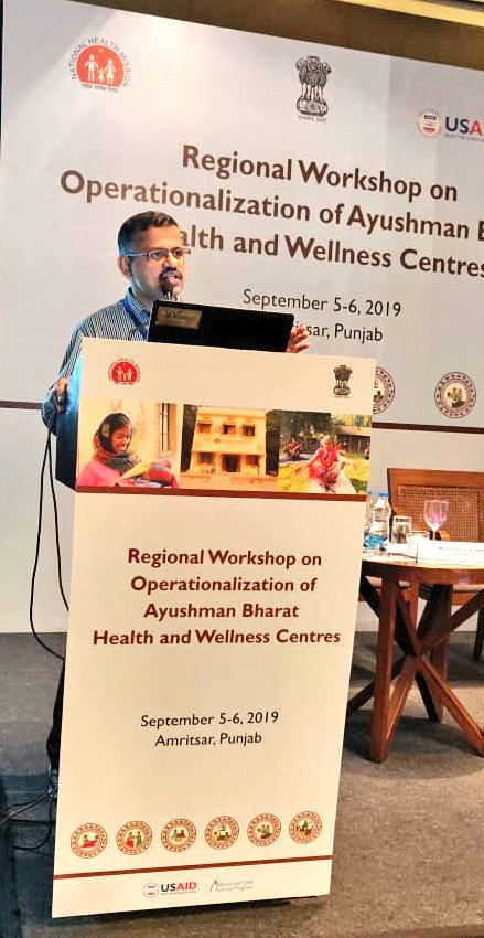 Dr. Yuvaraj, Director, NHM presenting on #AyushmanBharatHWCs portal and NCD application at the regional workshop in Amritsar #BeatNCDs #EnoughNCDs #AyushmanBharatHWCs @MoHFW_INDIA @MCSPglobal @Jhpiego