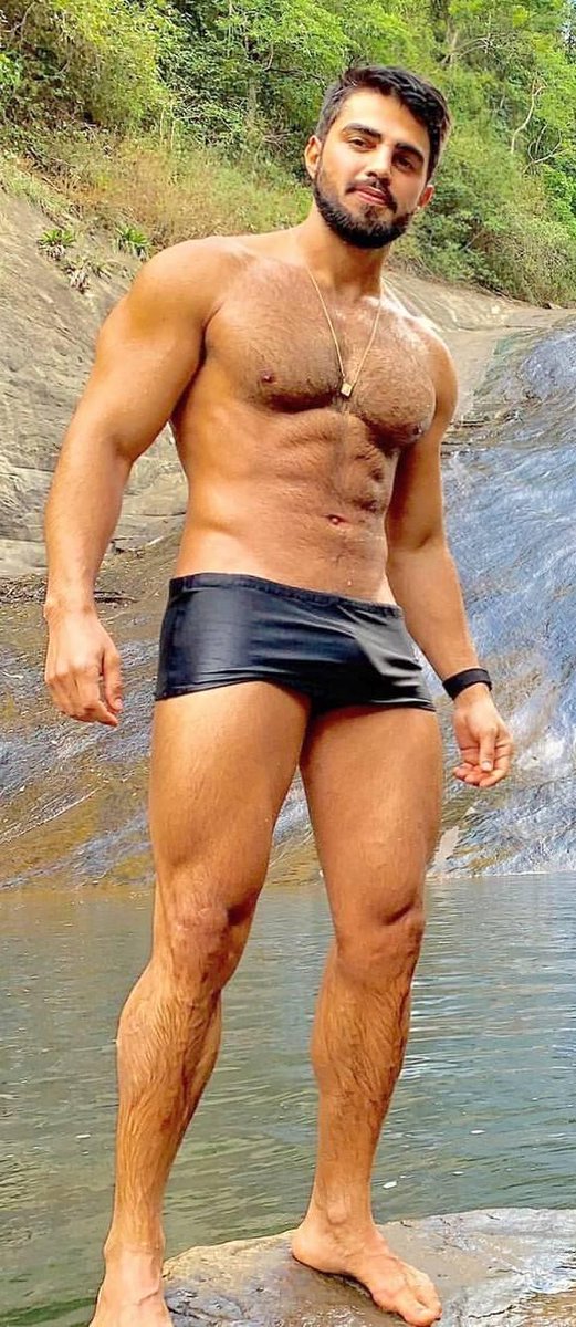 keshav57891375's tweet photo. Handsome Hunk 💦💦💦 https://t.co/UoZemMb8ao