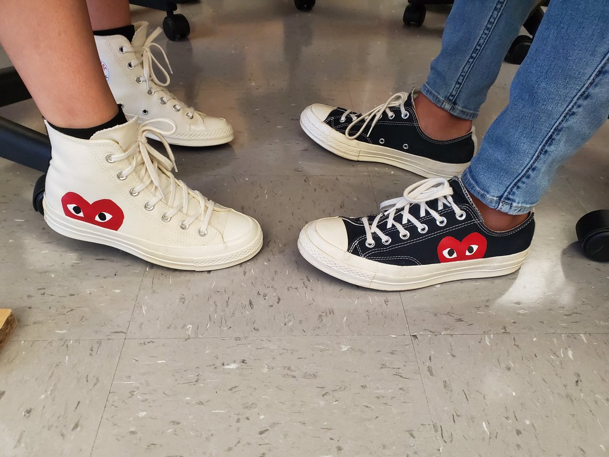 BoxofSharpies's tweet photo. Twining in the classroom on day 1! @Converse https://t.co/uncHnsaub6