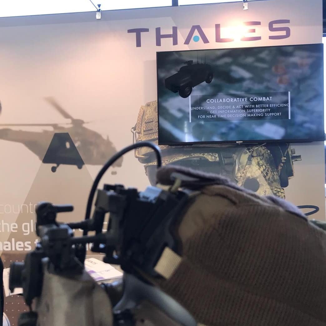 ThalesGermany's tweet image. Wie sieht die Zukunft von vernetzter Operationsführung aus? Wir sprechen mit unseren Partnern &amp;amp; Kunden auf der #Rünet über #VJTF2023,  #radiocommunications &amp;amp; die notwendigen Anforderungen an eine vernetzte Einsatzbereitschaft unterschiedlicher Einheiten #collaborativecombat #dlbo