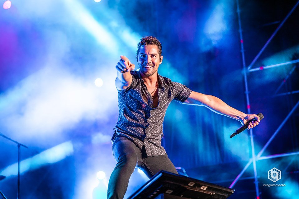 PepiyFernando's tweet photo. Integrate Media
¡¡Ya están aquí las #fotacas del #concierto de @davidbisbal de #Loja !!
🔝📷🔝📷🔝📷🔝📷🔝📷🔝📷🔝📷
Esperamos que os gusten tanto como nos gustó a nosotros hacerlas 😎https://t.co/605yndsVXy https://t.co/QPeDSxy1A0