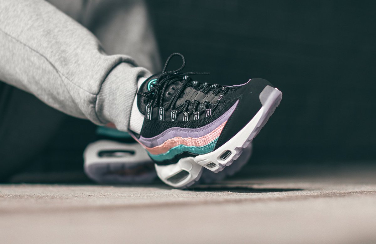 happy nike day air max 95