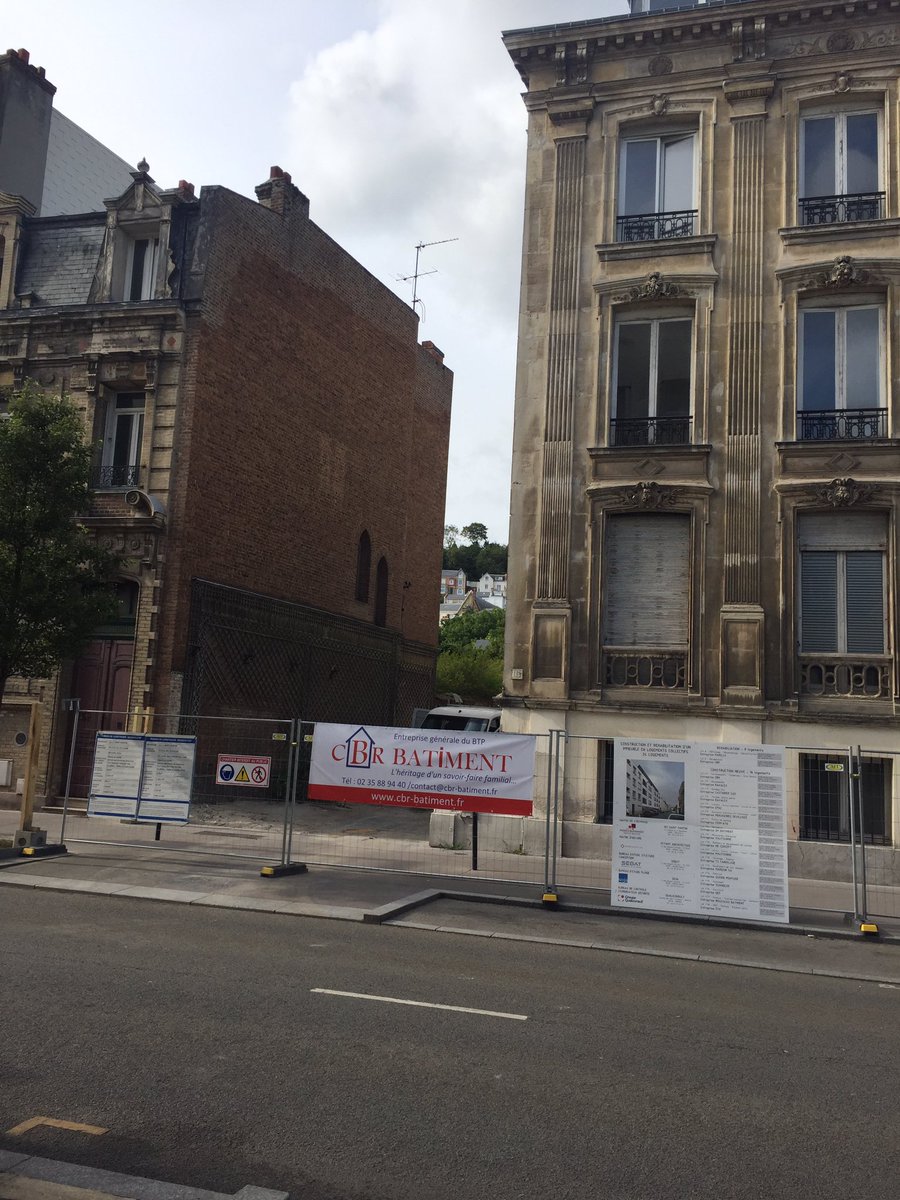 P_Normandes's tweet photo. 🚧Aujourd’hui nous étions au Havre sur le site de notre programme •VILLA MAJESTY• Les travaux sont lancés en vue de la livraison de 24 logements en 2020. https://t.co/Hak9fgPfpw