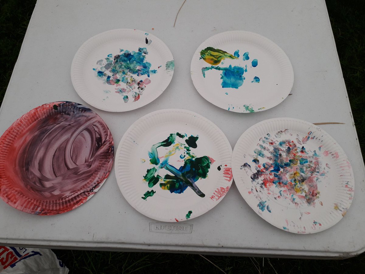 FWPSCnursery's tweet photo. For anyone who is visiting The Dundee Flower and Food Festival this weekend, look out for our art work in the children's marquee. Stephanie has been up to enter all these lovely pieces of art from rooms across the nursery. #messyplay #exploringpaint #processoverproduct #earlyart https://t.co/O7fKKEeuoA