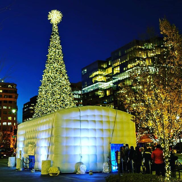 IceLabUSA's tweet image. Posted from Instagram #icesculpture #icecarving The holiday season is right around the corner. Looking forward to a fantastic 18/19 Winter!!! .
.
.
.
.
.
.
.
.
.
.
.
.
.
.
.
#icelab #iceupson