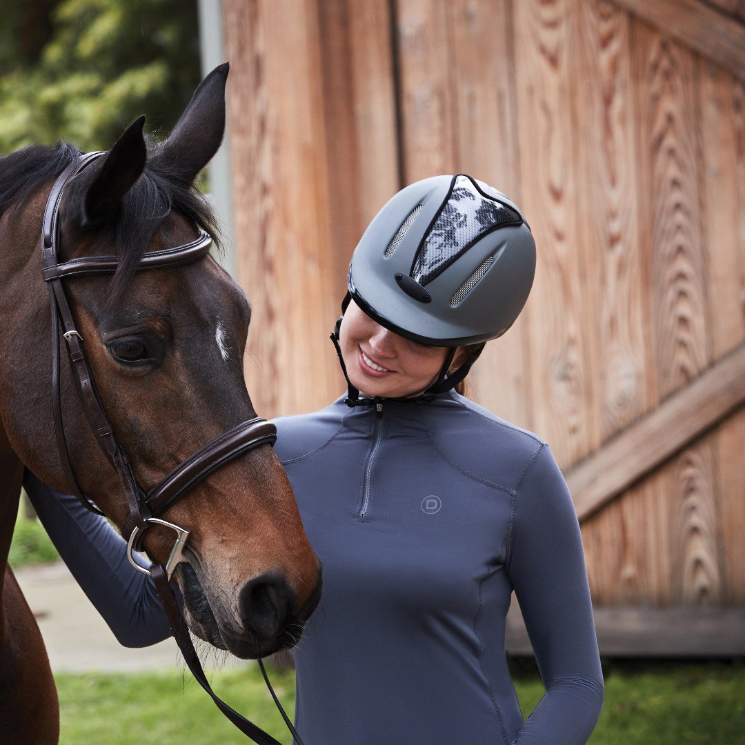 The multiple vents of Dublin Helmet range help to provide optimum airflow for maximum comfort whilst riding.

Available in three different styles from only $39.99.

#dublinhelmet #dublinsafety #dressindublin #ridinghelmet #horseriders #horse