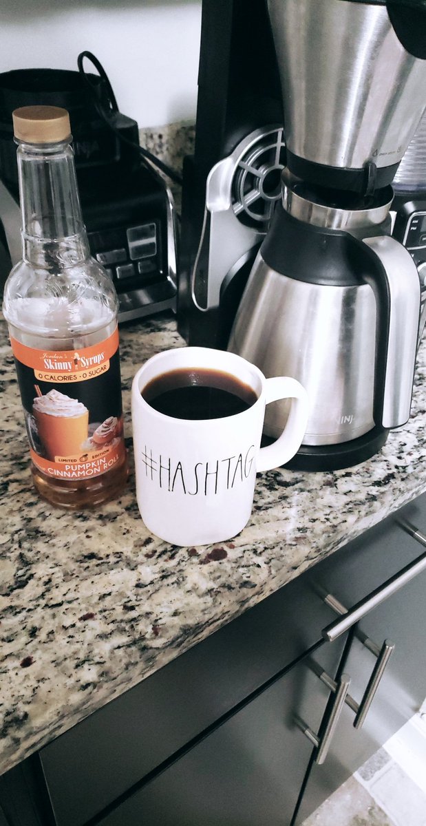 RealSavageGent's tweet photo. Basic morning vibes. #extrabasic https://t.co/VbJ5z6fbx2