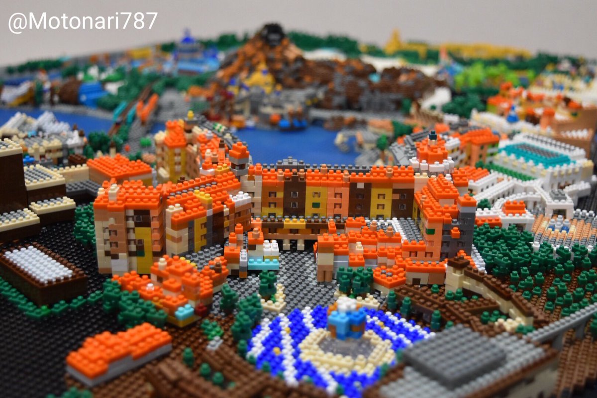 Motonari787 ナノブロック 作品19 11 Tokyo Disneysea 19 昨日開園18周年を迎えた東京ディズニーシー全景をナノブロックで再現しました 製作宣言から6年かけ ようやく完成しました 配色にかなりこだわっています ナノブロック Tds