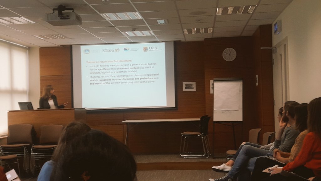 uccsocialwork's tweet photo. Thank you to @UCC linda Doran @DSSUCC @McCaughrenS @CarolineShore1 from @UCCAppSoc and shane o'meara @tusla who shared their knowledge with #socialwork professionals who attended day 2 of our #practiceteaching @CPDUCC workshop @IASW_IRL @CORUIreland https://t.co/qSkW3LllAh