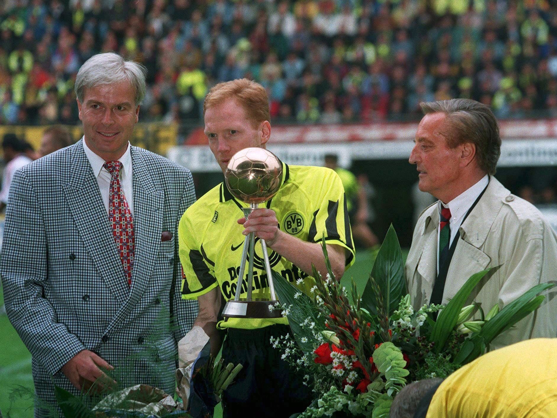 Y seguimos de fiesta 

Happy Birthday, Matthias Sammer!    