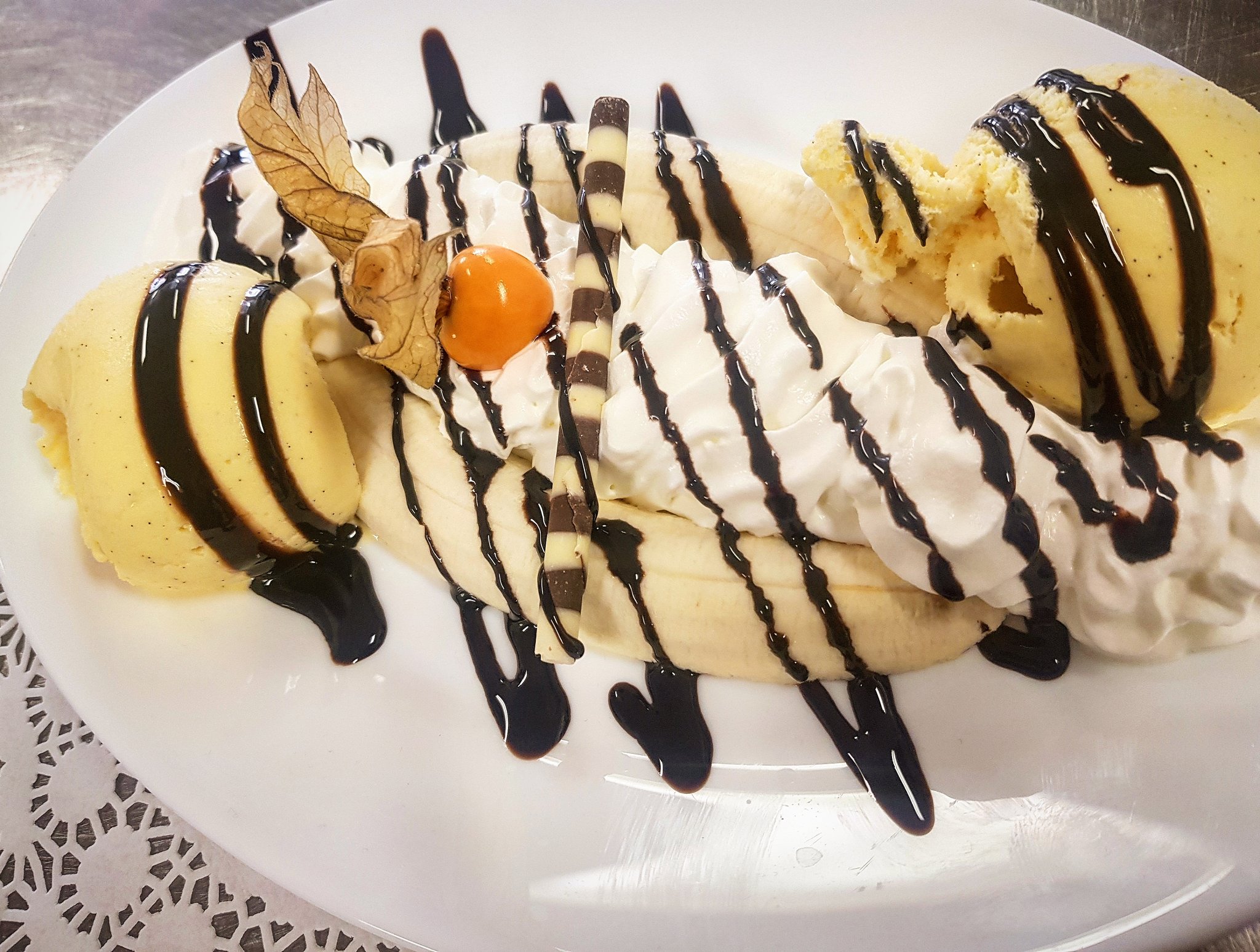 Kingston Theatre Hotel on Twitter "Here's a cheeky old school dessert