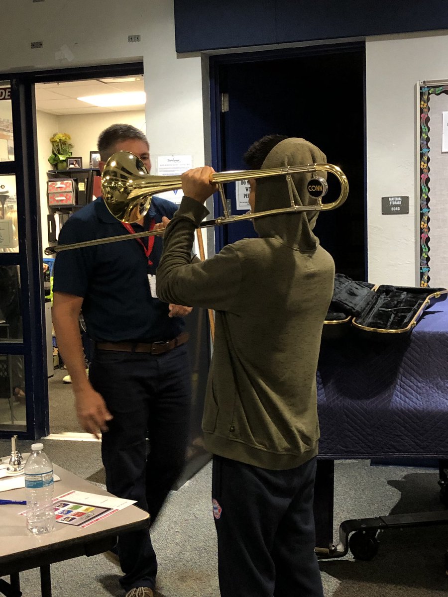 missLotocky's tweet photo. thank you #allcountymusic for fitting our beginning band students today! 💙🙏 @PrincipalFLhigh @BrowardHSCadre1 @eddierodAP https://t.co/oKQ6YXWGwo