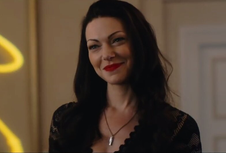 jcapsvause's tweet photo. Laura Prepon in The Hero is a blessing we all deserve https://t.co/zqEuQppC9D
