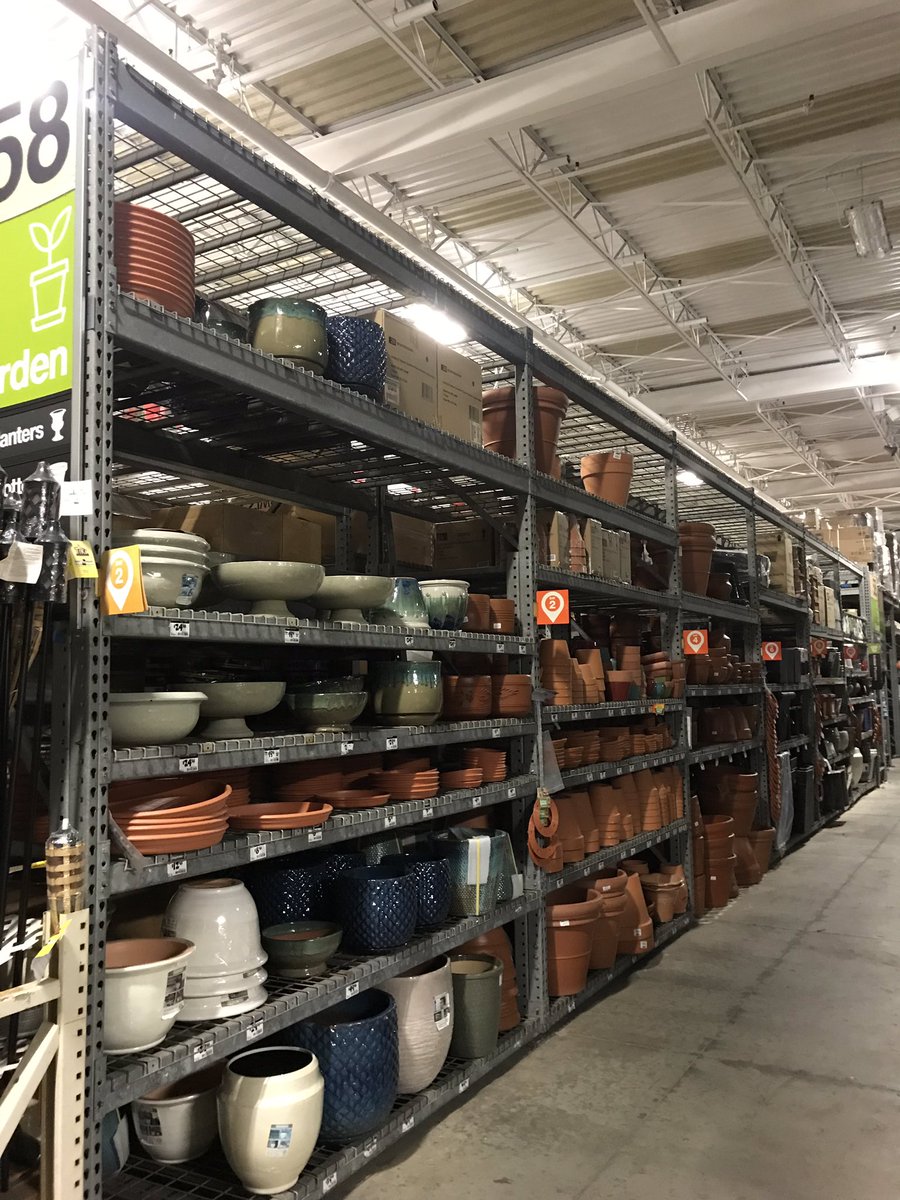 THD1NightOps's tweet photo. Clearing overheads in preparation for overhead organization, making room for more Christmas. #district25overheadorganization @THD1NightOps @@kari_hd @Jaime_HD_D25 @MattO_HD6646 @RyanGriffinTHD @AshleyBotts4 https://t.co/b0vAiZu8GE