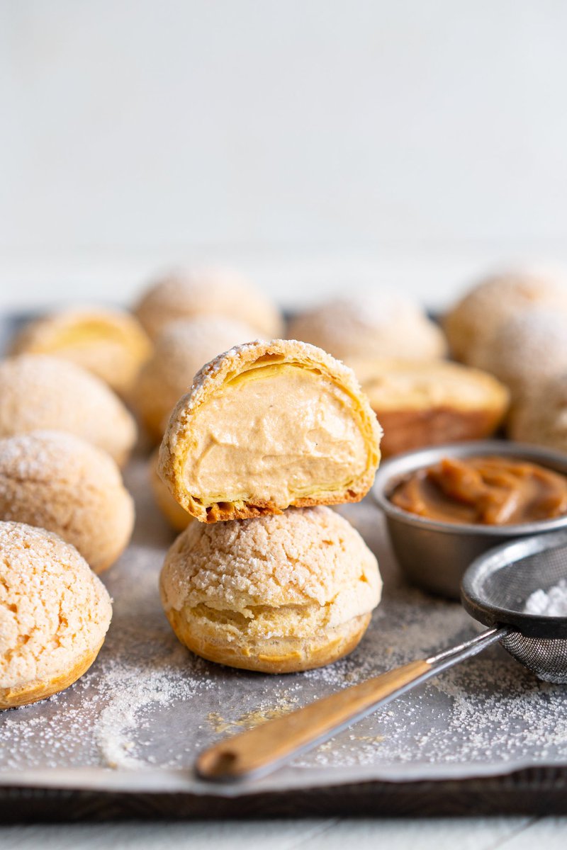 cloudy_kitchen's tweet image. Theres some golden sugar choux au craquelin on the blog - made with @dominosugar new golden sugar, which is a less processed, 1:1 alternative to regular sugar. #DominoSugar #BakeWithGolden #GoGolden #ad