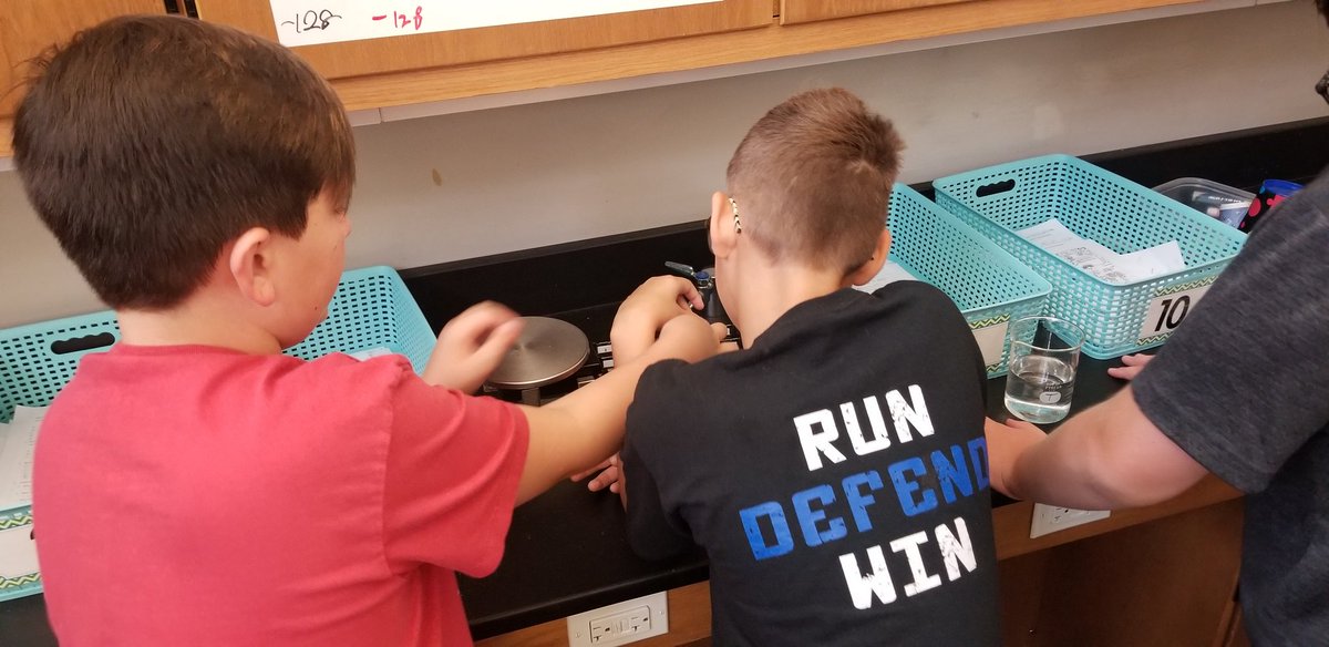 cgingrich529's tweet photo. First practice round to get ready for Monday's lab! #stp #silverteampride #ldms #silversciencestars https://t.co/OMYA6BJ226