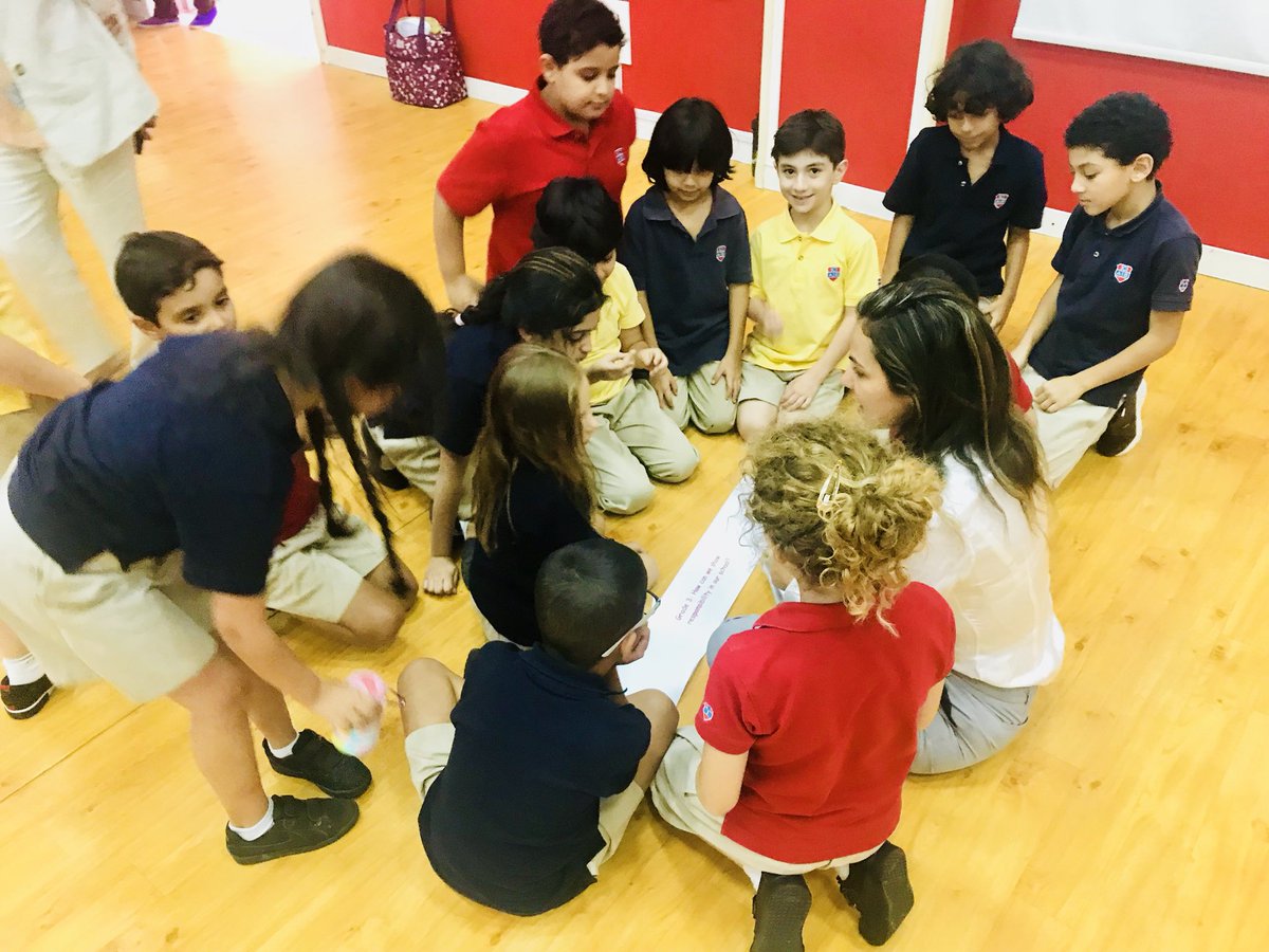 CAS_Elementary's tweet photo. Ended an amazing first week with an Elementary assembly focused around our CAS value of Responsibility. Made a pledge, celebrated shining students in our Golden Book and finished by introducing our Box of CAS Values. #CASdubai #CASresponsibility https://t.co/pkRt3w721A