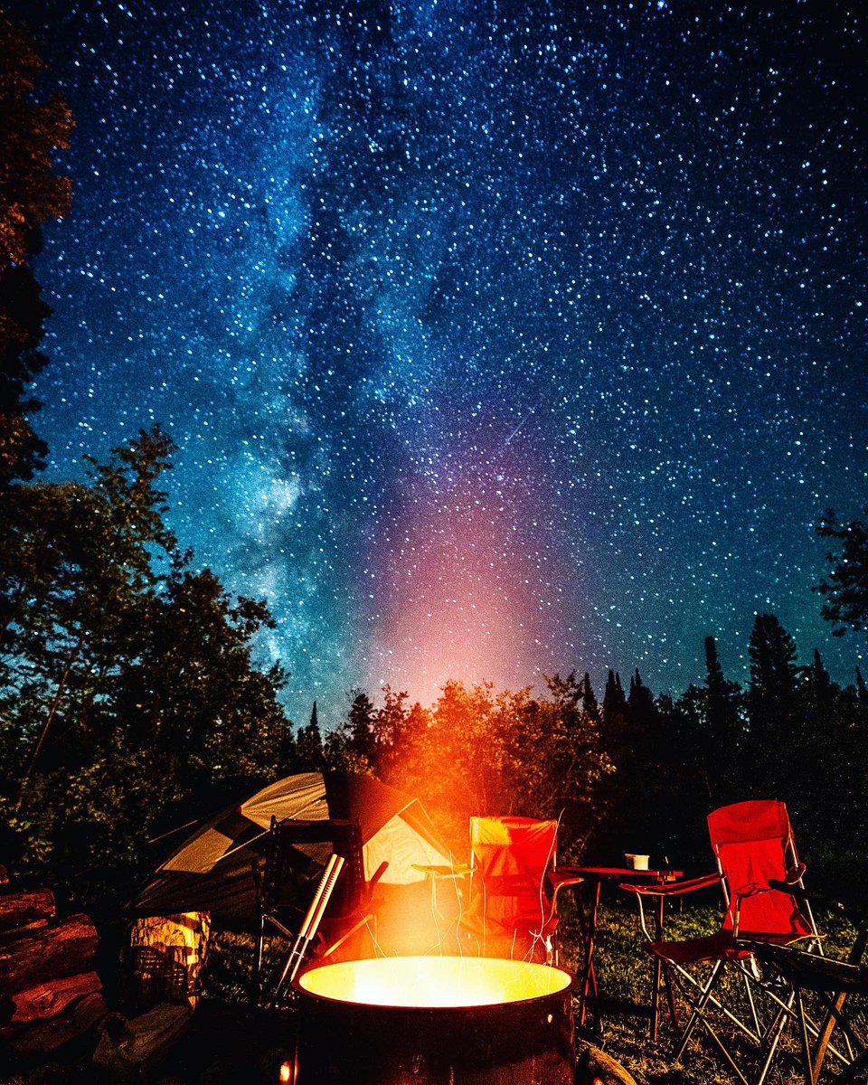 jonburkey's tweet photo. Campfire under the stars @PureMichigan #puremichigan #michigan #ausableriver #astro https://t.co/OaqglTqwqL