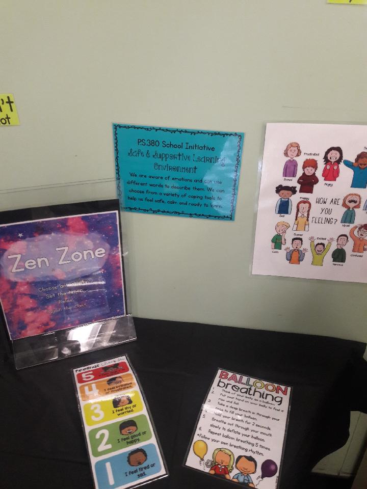 stevenstrull's tweet image. #mindfulbehavior(ism) in action in @NYCSD14 at 14k380. 
#FDOS 
#BackToSchoolNYC 
#WeAreBrooklynNorthStrong
@BKNorthNYCDOE 
@NYCSchools