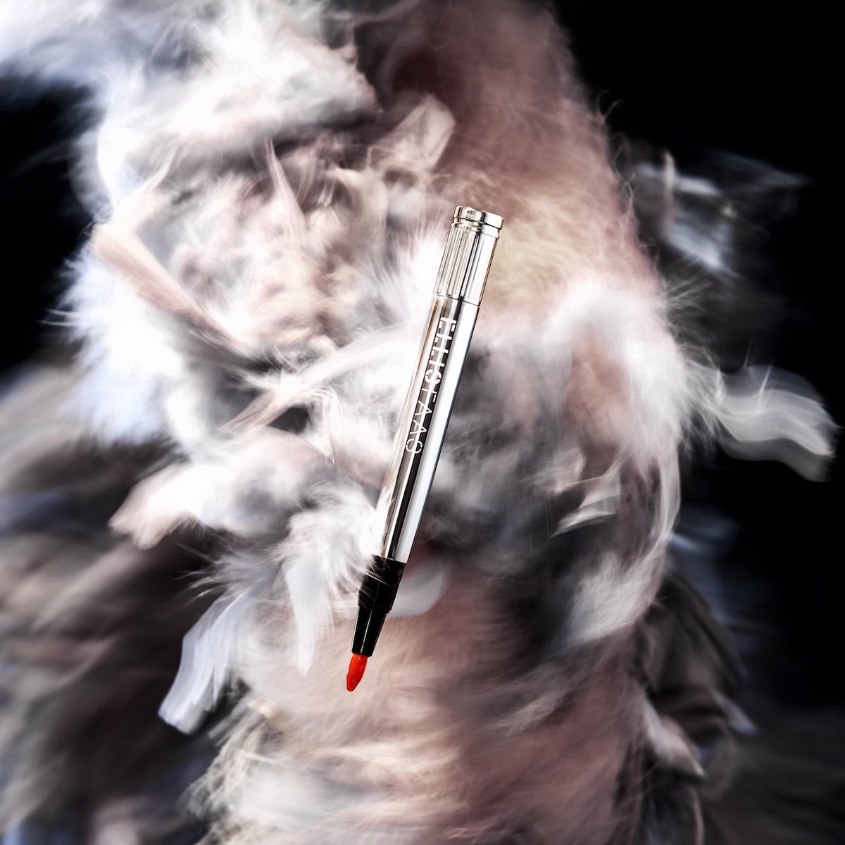 ELLIS FAAS Glazed Lips L304 “Sheer Orange"
long wearing
for every skintone
no animal testing
no parabens