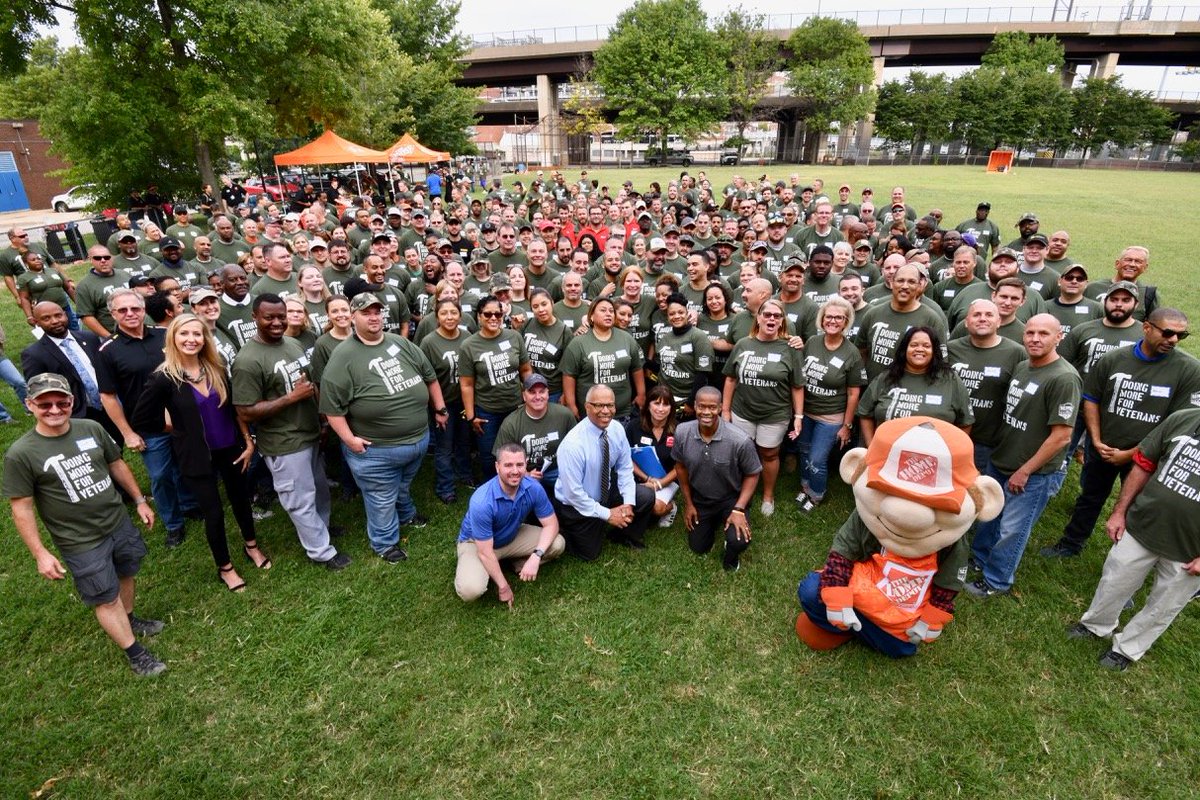 BoydKRutherford's tweet photo. This morning I joined @HomeDepotFound &amp; @BmoreStation for the kick off of this year's Celebration of Service volunteer event! More than 100 members of Team Depot will be using their day off to help renovate two facilities serving homeless #veterans. https://t.co/L8wnKLllMk