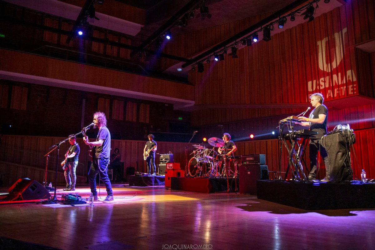 Y sí... todavía seguimos manijas después del show del sábado en la Usina del Arte.
GRACIAS a todos los que vinieron a compartir tan hermosa noche.
Recuerden que pueden escuchar nuestro nuevo disco #InComunicacion en este link: >> cutt.ly/KwQrXu0