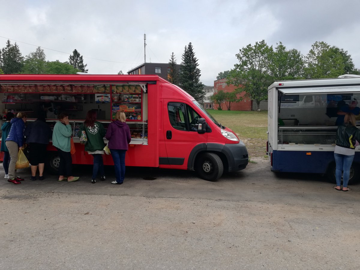 Let us use digital technologies to make small farms competitive. #DESIRAtraining #smallfarms #digitalopportunities bit.ly/2lzuflS