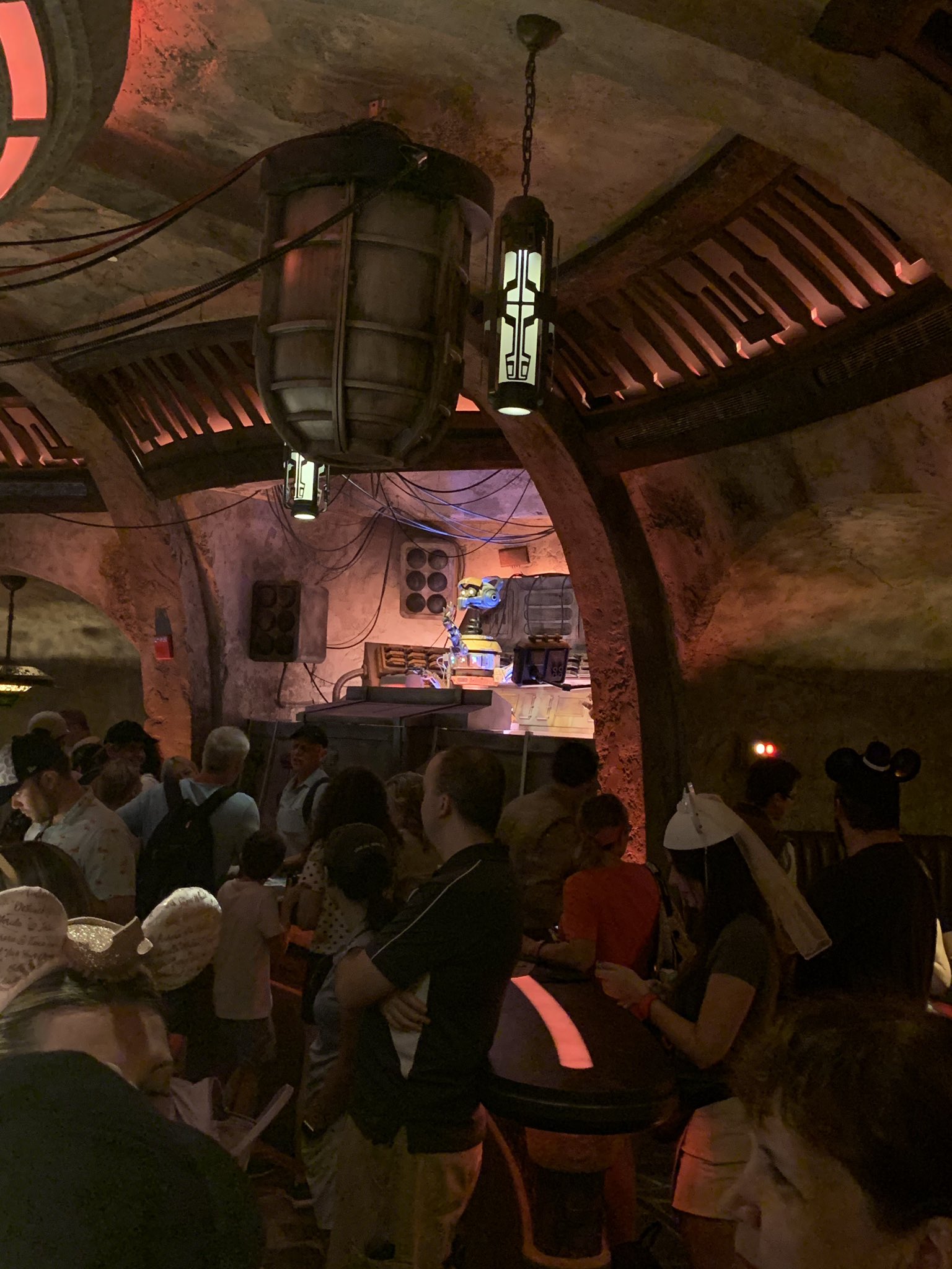 Fj Pa Twitter スターウォーズのバー最高に楽しい T Co Mvwhatktyf Twitter