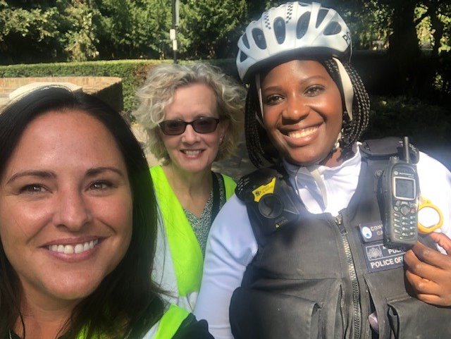 Our #NorthAreaSchools Officer is out &amp; about on her bike conducting reassurance school patrols around @EnfieldGrammar with our lovely members of the public Emma &amp; Tina <a href="/LoveUrdoorstep/">Love Your DoorStep</a>. #KeepingChildrenSafe #CommunityEngagement Say hi they're a friendly bunch :) #SaferSchools