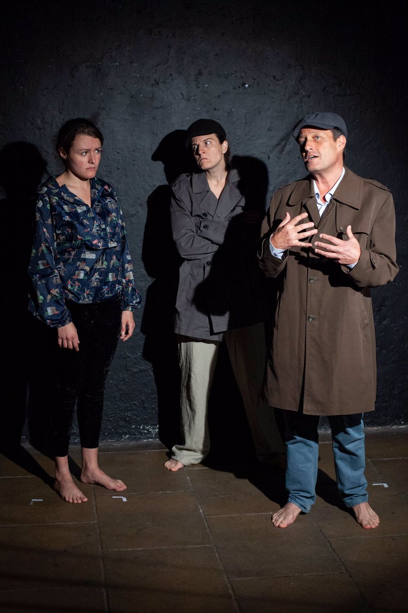 Wonderful photos from our festival of short animal plays ‘Cage’, a <a href="/PrimalTheatre/">Primal Theatre</a> production! On at Barons Court Theatre until Sunday!
#theatre #animals #actor repr by <a href="/Actors_Direct/">Actors Direct</a> #familyfriendly #animalfriendly #vegan #rabbit #fleas #dog #cat #director #production #stage