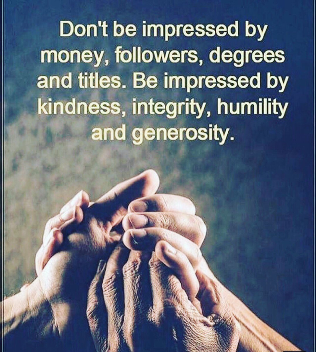 kava_kai's tweet photo. Happy Thursday Friends! Art night will not be instructed tonight with @rebekah_spark_art  but feel free to come in and grab a canvas and do some free flow! Emily and Jimmy are behind the bar today! Come have a shell with us!! #maikaikava #thisisgnv #kava #kratom #bekind #shellsup https://t.co/q9NErgS4FK